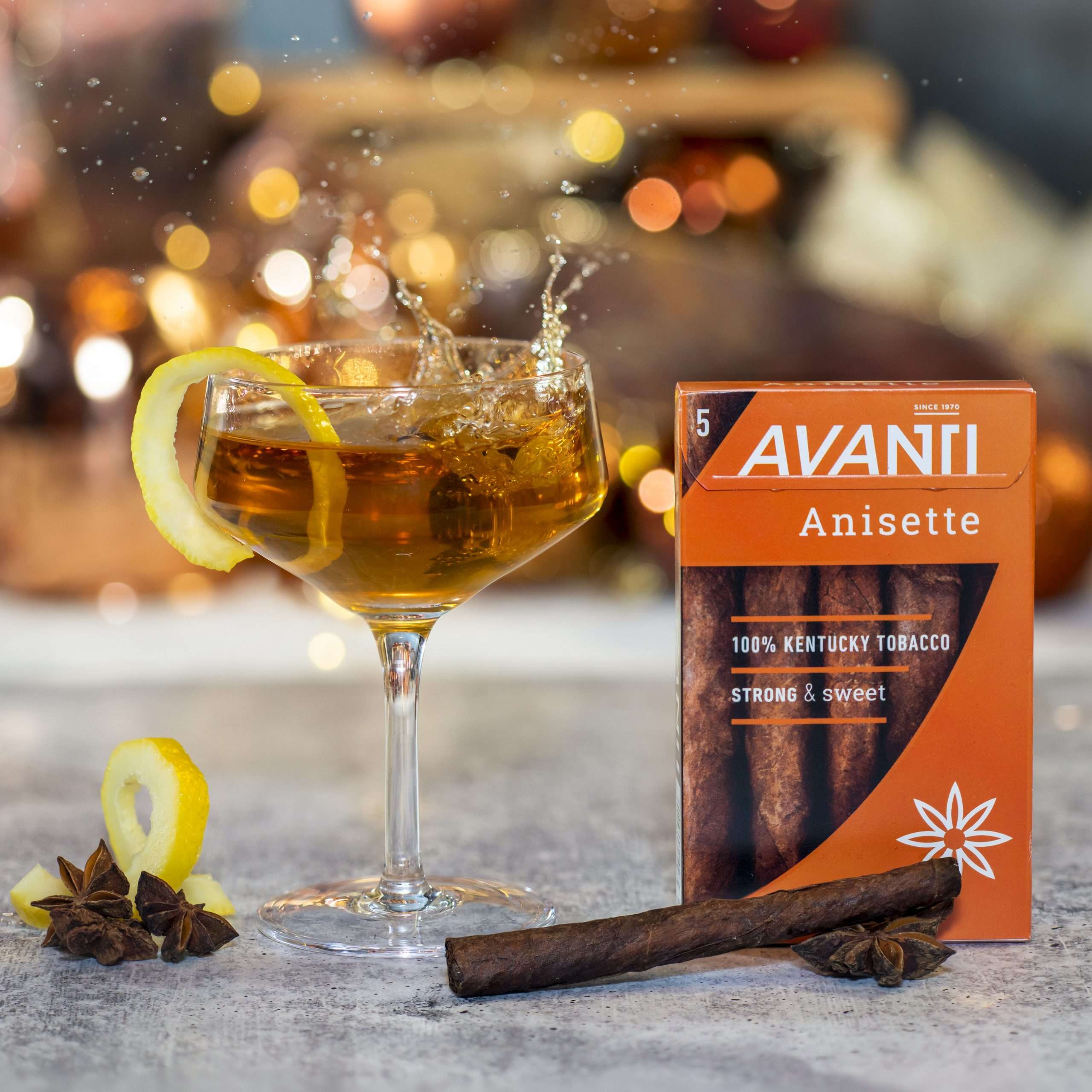 Experience the Holidays with Avanti Avanti Cigar